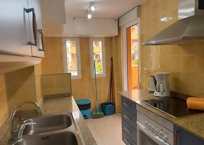 Oasis Mediterraneo - Escapada Con Piscina En