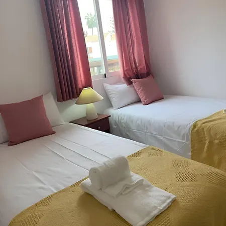 Oasis Mediterraneo - Escapada Con Piscina En Lägenhet *