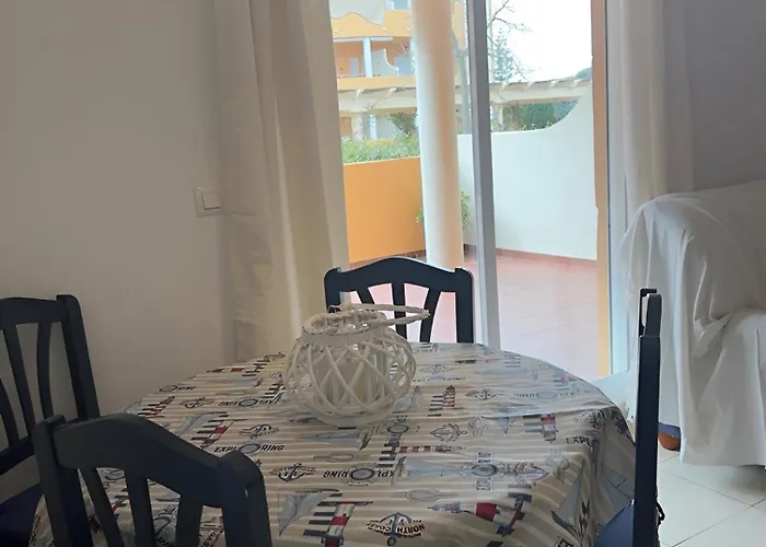 Oasis Mediterraneo - Escapada Con Piscina En Apartman