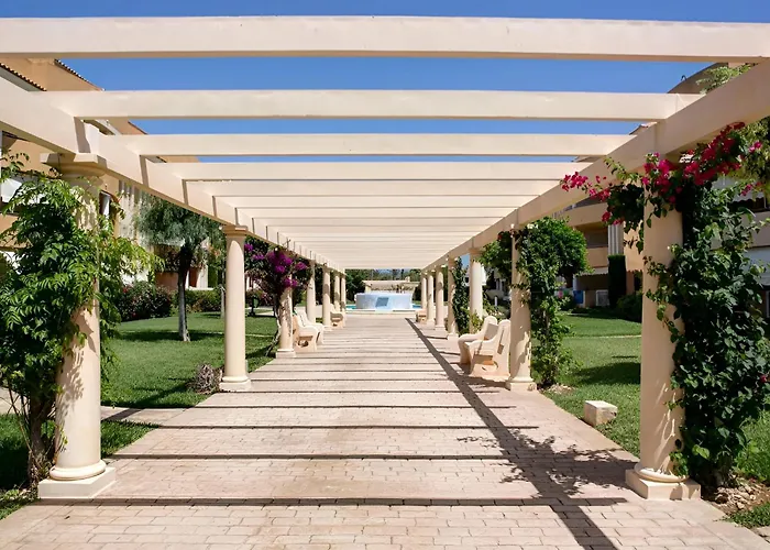 Oasis Mediterraneo - Escapada Con Piscina En Apartman